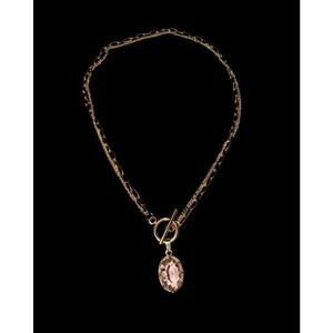 Gold Toggle Necklace with Crystal Éclat Pendant: Pink